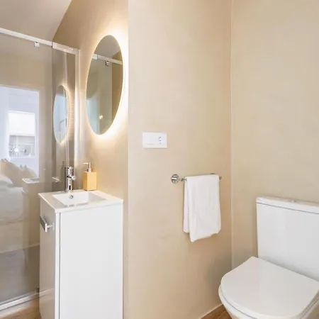 Livinn House - Self Check In * L'Hospitalet de Llobregat