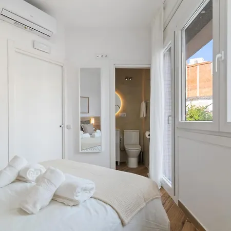 Livinn House - Self Check In * L'Hospitalet de Llobregat